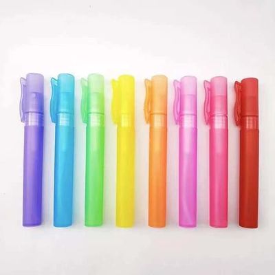 Neuzugang 10ml viele Farbzerstäuber-Plastikparfüm-Sprühflasche-Parfüm Pen With Clip Cap