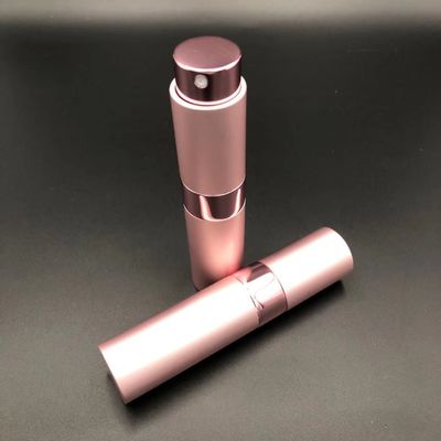 Frauen nehmen Reise Travalo-Parfüm-Zerstäuber-nachfüllbaren Spray 7ml 0.23oz ab